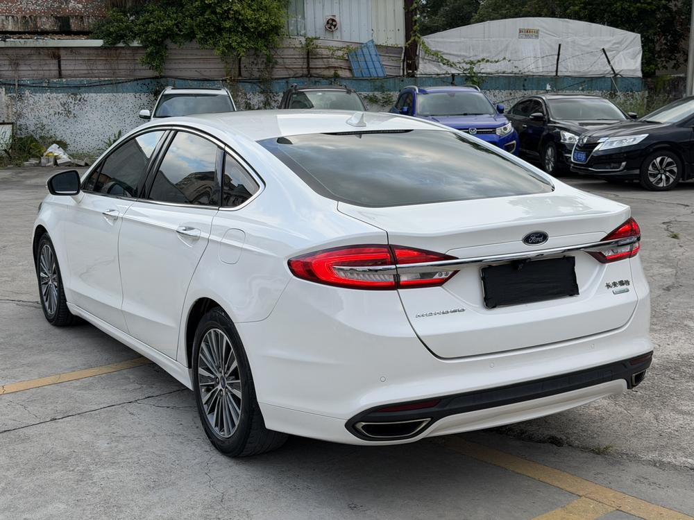 Ford Mondeo Модель 2018 года EcoBoost 180 Luxury – фото 4