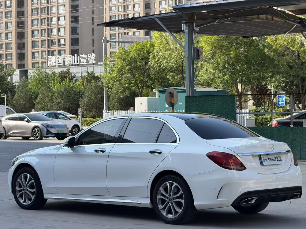 Mercedes-Benz C-Class 2017 модификация комплектация C 180 L Fashion – фото 4