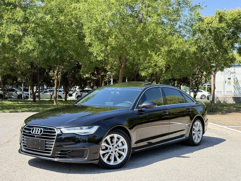 Audi A6L 2016 модификация 45 TFSI quattro Спорт тип – фото 1