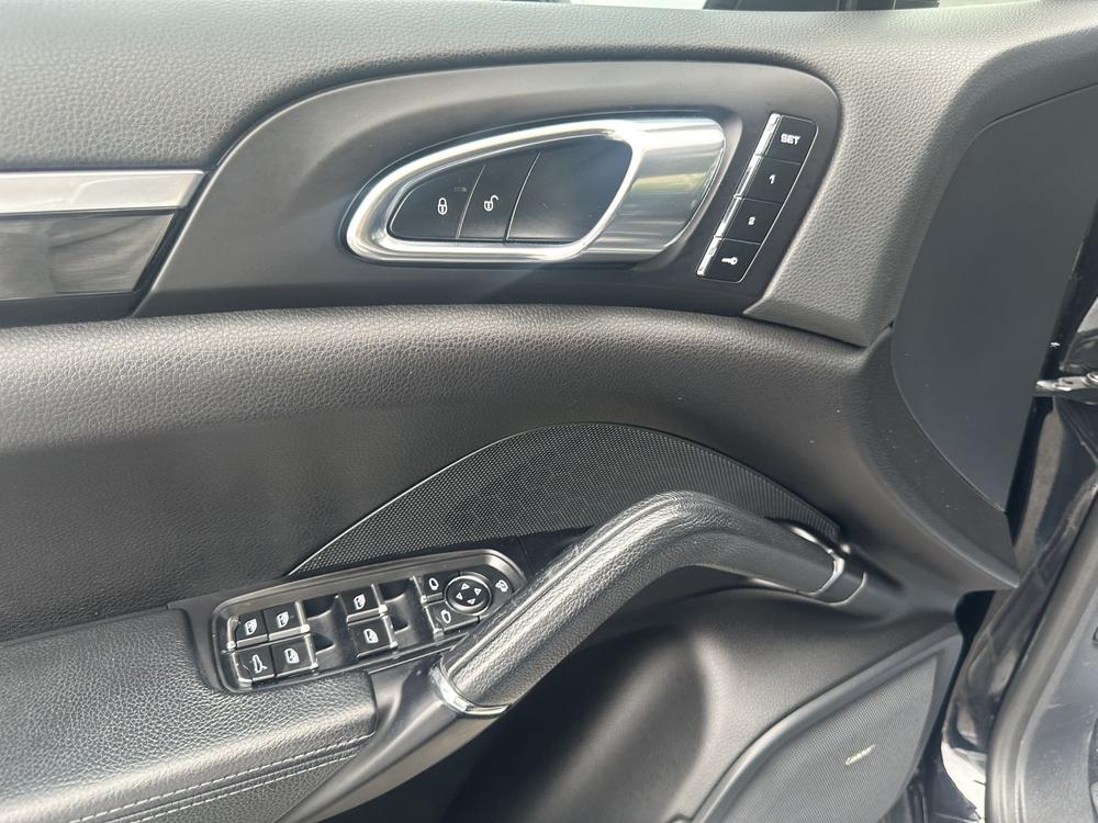 Porsche Cayenne 2016 Cayenne Platinum Edition 3.0T – фото 25