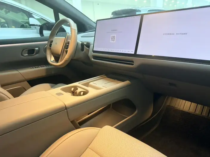 Li Auto i6 2025 Model 2WD Standard Edition – фото 10
