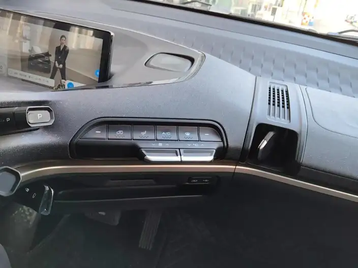 Baojun KiWi EV 2022 Model Designer Light Edition Lithium Iron Phosphate – фото 5