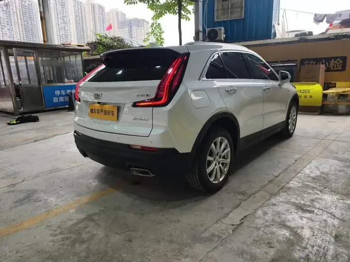Cadillac XT4 2022 Model 28T 2WD Fashion Model – фото 6