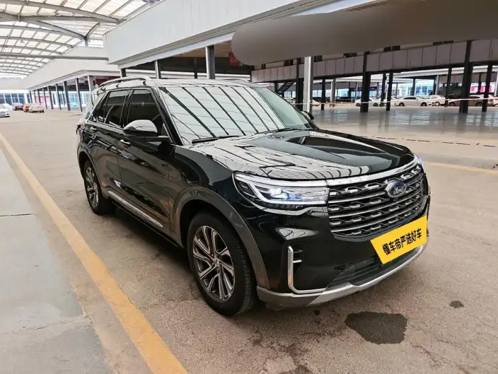 Ford Explorer 2023 Model EcoBoost 285 4WD Fashion plus Edition 7 seat