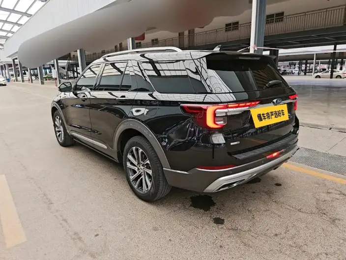 Ford Explorer 2023 Model EcoBoost 285 4WD Fashion plus Edition 7 seat
