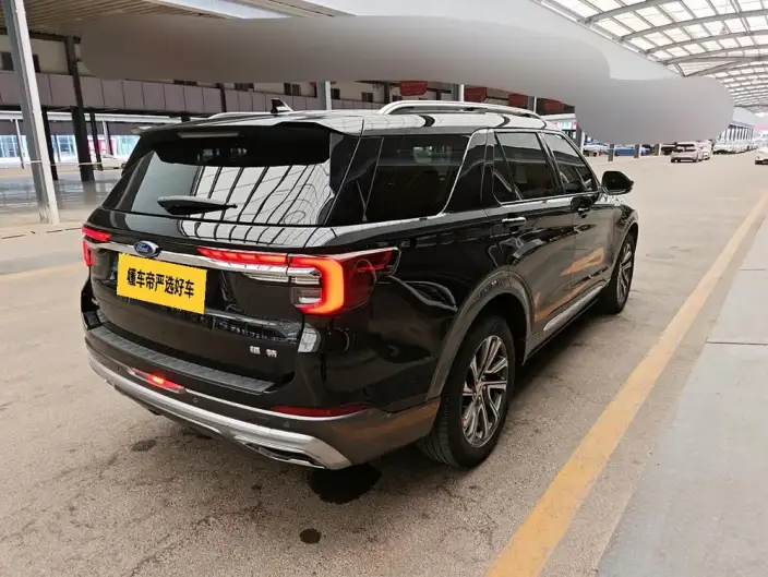 Ford Explorer 2023 Model EcoBoost 285 4WD Fashion plus Edition 7 seat