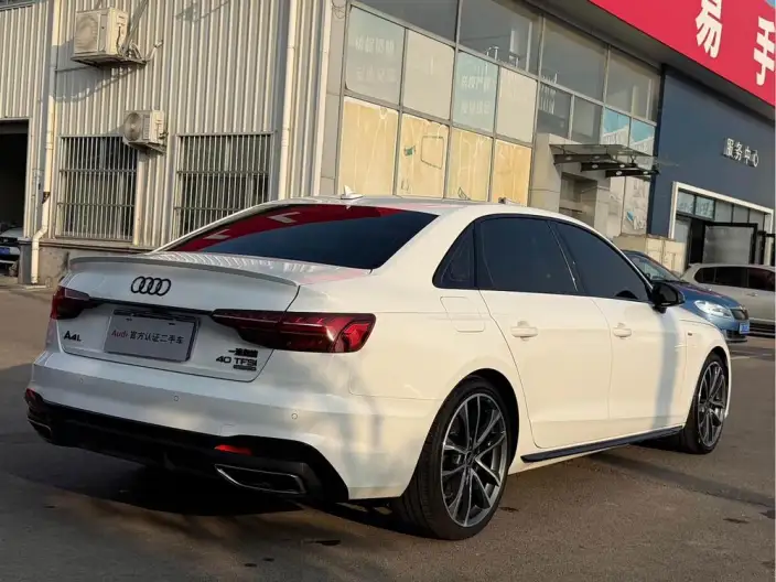 Audi A4 L 2023 Model 40 TFSI quattro Luxury Dynamic Model – фото 4