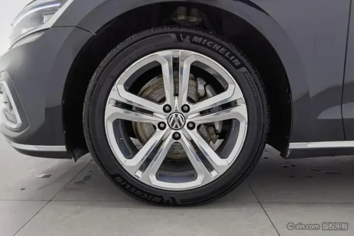 Volkswagen Phaeton 2021 Model 380TSI Deluxe Edition – фото 10