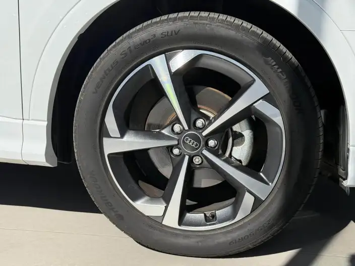 AUDI Q3 2024 Model 35 TFSI Fashion Dynamic Model – фото 7