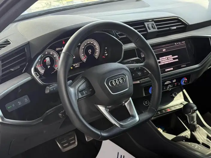 AUDI Q3 2024 Model 35 TFSI Fashion Dynamic Model – фото 10