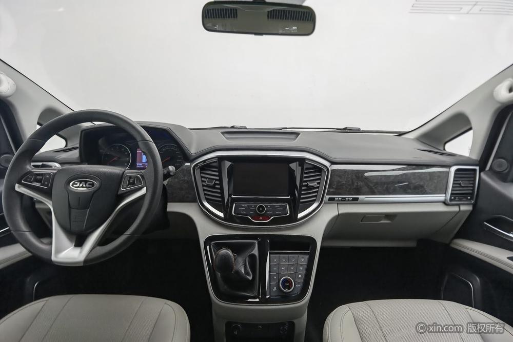 Ruifeng M4 2016 модификация 2.0L Manual Luxury Intelligent – фото 14