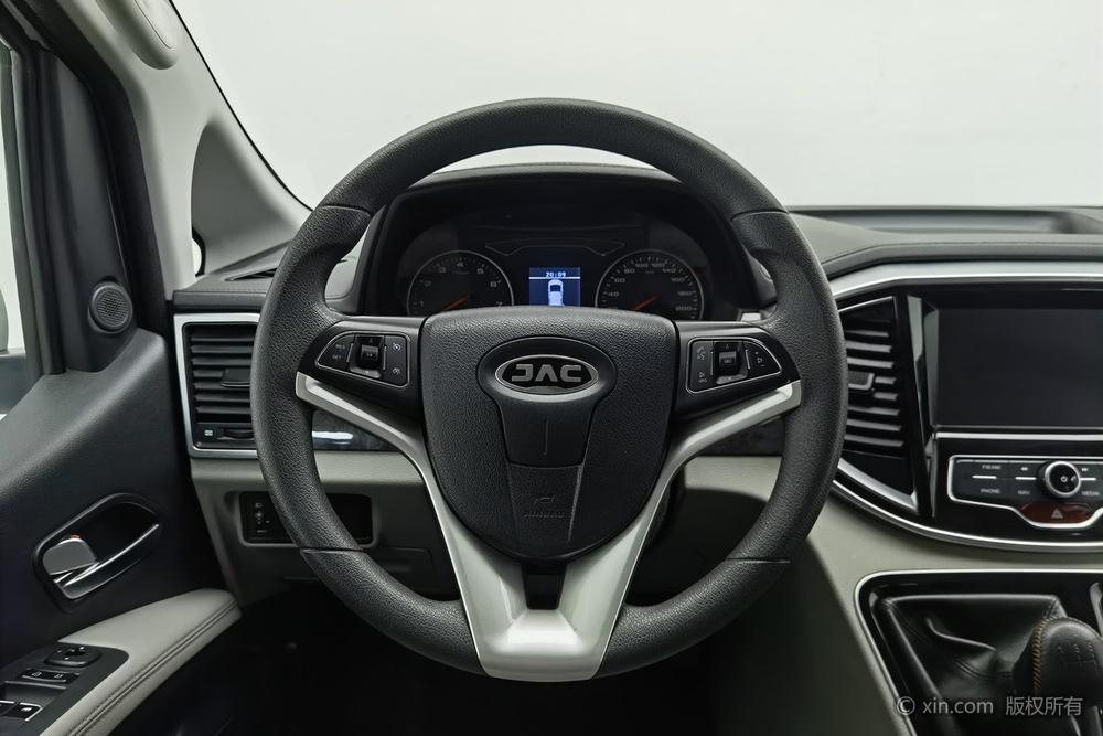 Ruifeng M4 2016 модификация 2.0L Manual Luxury Intelligent – фото 15
