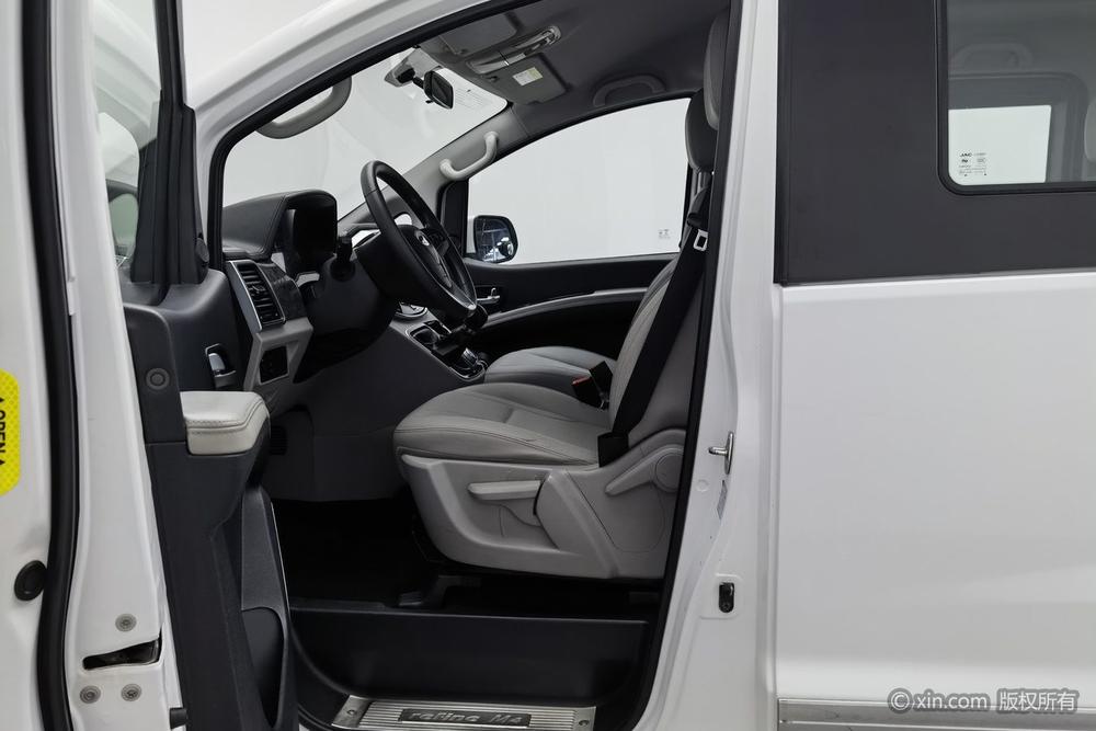 Ruifeng M4 2016 модификация 2.0L Manual Luxury Intelligent – фото 18