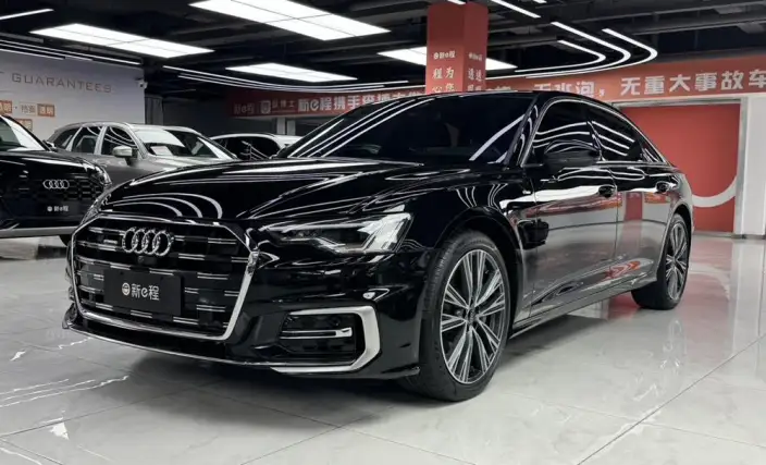 Audi A6L 2024 Model 55 TFSI quattro Exclusive Dynamic Model – фото 1