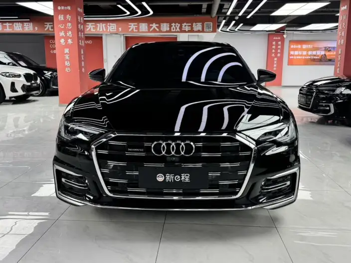 Audi A6L 2024 Model 55 TFSI quattro Exclusive Dynamic Model – фото 2