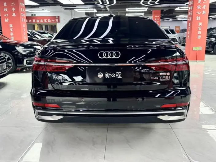 Audi A6L 2024 Model 55 TFSI quattro Exclusive Dynamic Model – фото 5