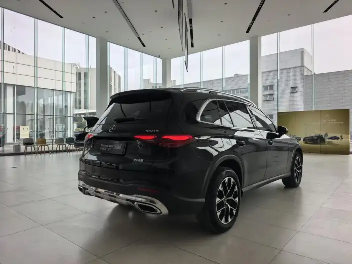 Mercedes-Benz GLC 2024 Model GLC 260 L 4MATIC Dynamic Model 5 seat – фото 6