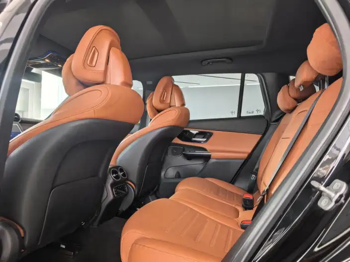 Mercedes-Benz GLC 2024 Model GLC 260 L 4MATIC Dynamic Model 5 seat – фото 10