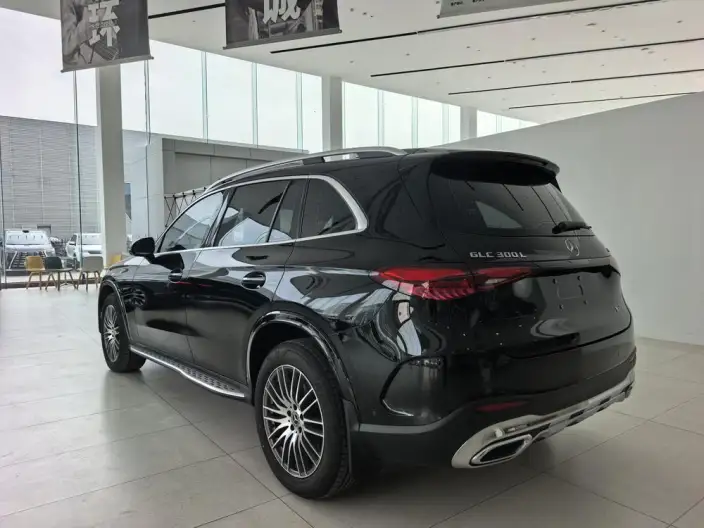 Mercedes-Benz GLC 2024 Model GLC 300 L 4MATIC Dynamic Model 5 seat – фото 4
