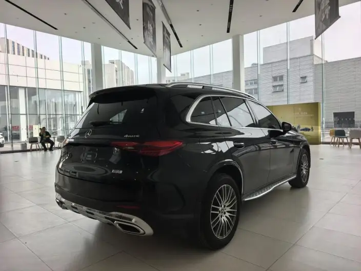 Mercedes-Benz GLC 2024 Model GLC 300 L 4MATIC Dynamic Model 5 seat – фото 6
