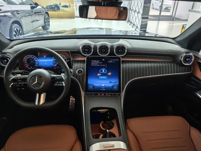 Mercedes-Benz GLC 2024 Model GLC 300 L 4MATIC Dynamic Model 5 seat – фото 7