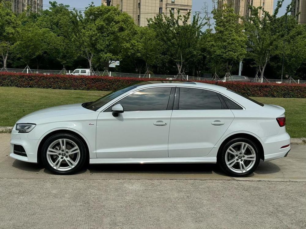 Audi A3 2020 Limousine 35 TFSI Style China VI – фото 3