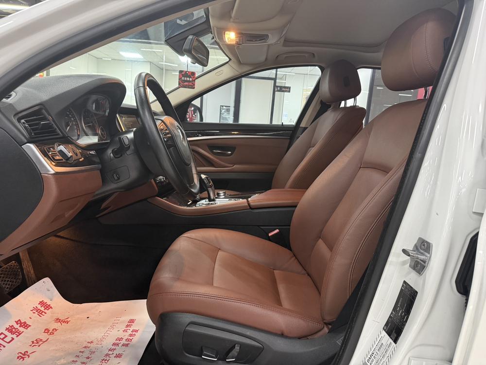 BMW 5 Series 2014 525Li Leading – фото 9