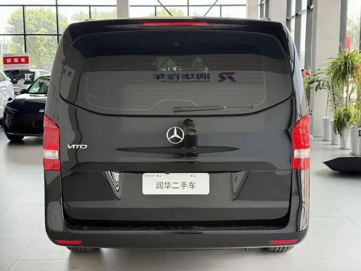 Viano 2024 Model 2.0T Elite Edition 7 seat – фото 3