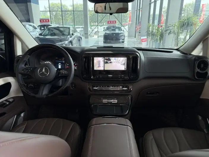 Viano 2024 Model 2.0T Elite Edition 7 seat – фото 10