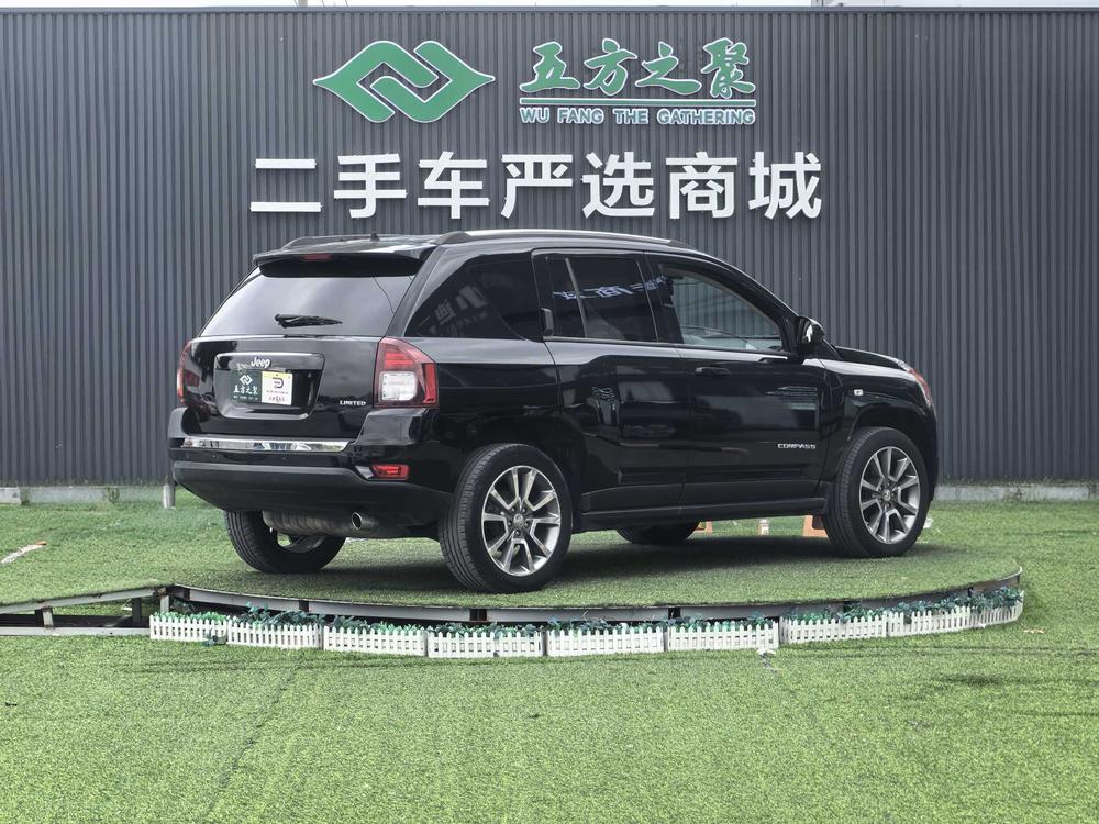 JEEP Compass Imported 2014 модификация комплектация 2.0L 2WD Elite Edition – фото 7