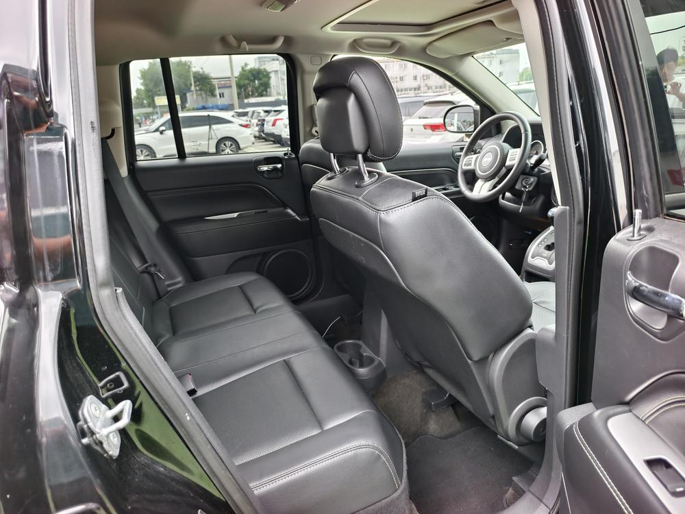 JEEP Compass Imported 2014 модификация комплектация 2.0L 2WD Elite Edition – фото 12