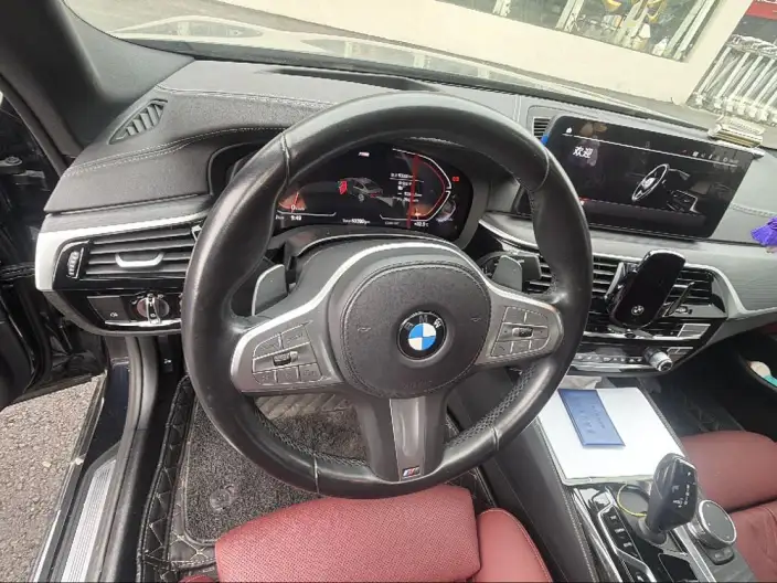BMW 5 Series 2023 Model 530Li Exclusive Model M Sports Set – фото 7