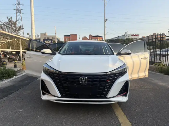 Changan Eado 2023 Model PLUS Changxiang Edition Blue whale NE 1.4T GDI DCT Noble Model – фото 2