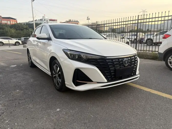 Changan Eado 2023 Model PLUS Changxiang Edition Blue whale NE 1.4T GDI DCT Noble Model – фото 3