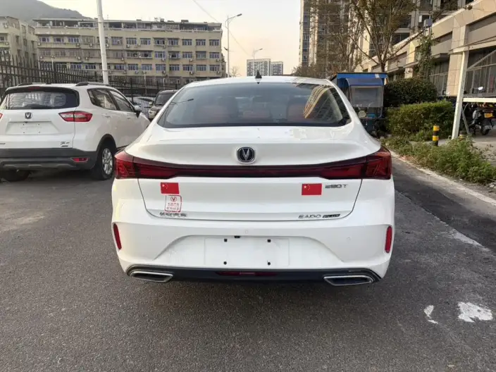 Changan Eado 2023 Model PLUS Changxiang Edition Blue whale NE 1.4T GDI DCT Noble Model – фото 6