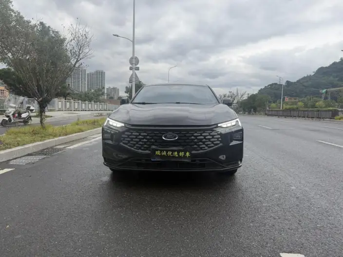 Ford Mondeo 2023 Model EcoBoost 245 Luxury Model