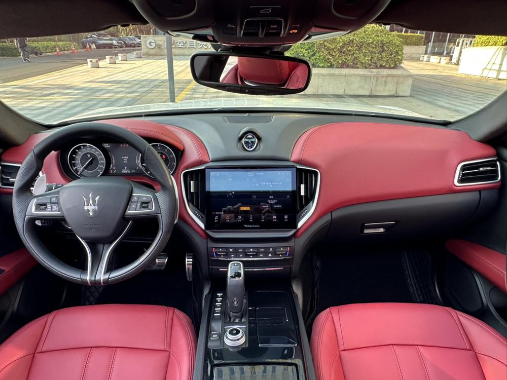Ghibli 2023 3.0T Modena – фото 11