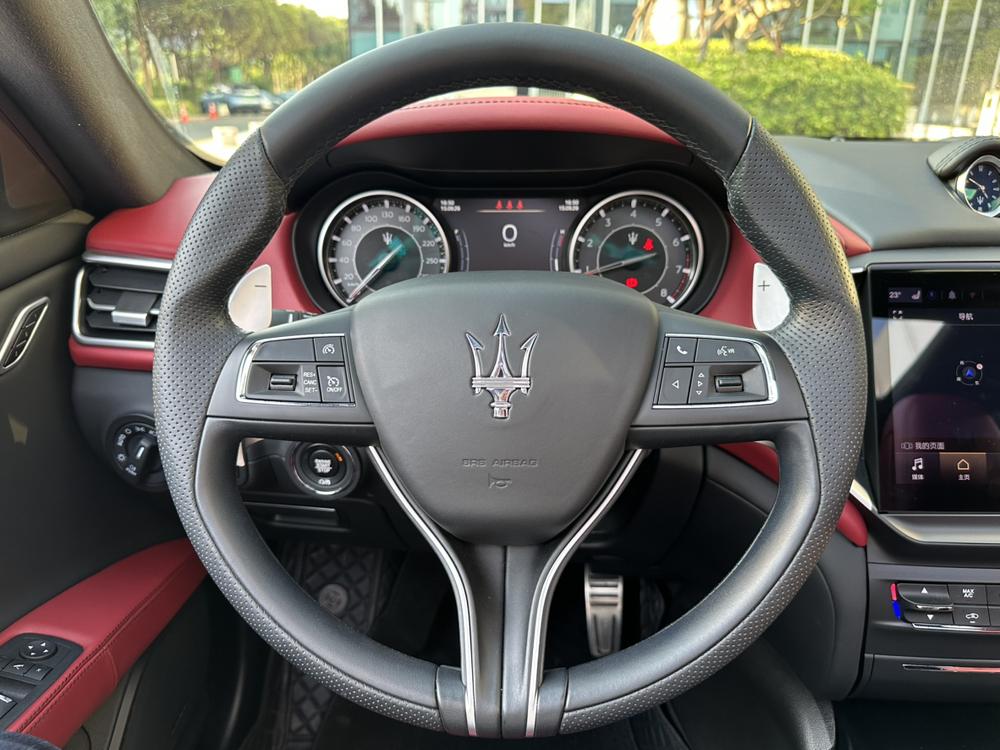 Ghibli 2023 3.0T Modena – фото 12