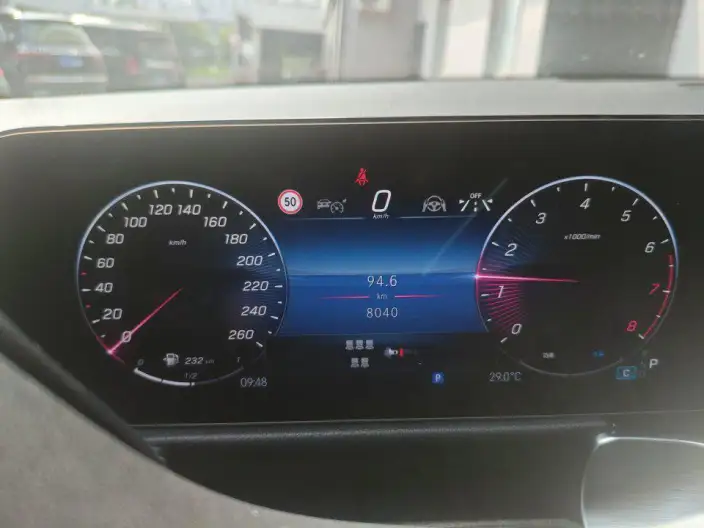 Mercedes-Benz GLB 2024 Model GLB 220 Fashion Model – фото 6