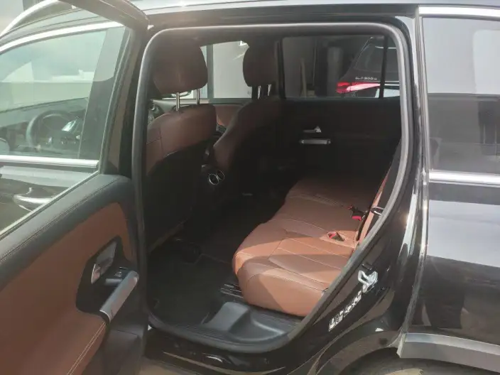 Mercedes-Benz GLB 2024 Model GLB 220 Fashion Model – фото 8