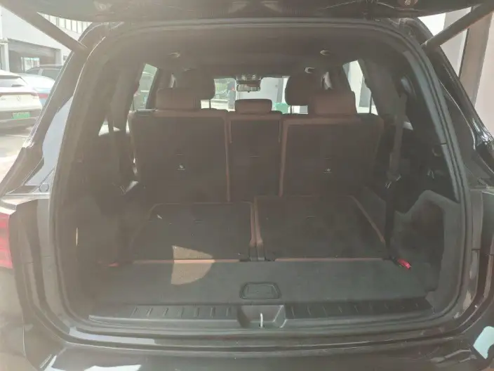 Mercedes-Benz GLB 2024 Model GLB 220 Fashion Model – фото 9