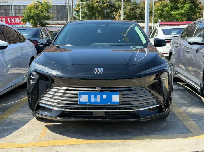 Buick LaCrosse 2023 Model 28T Automatic Yue Zun Edition – фото 2