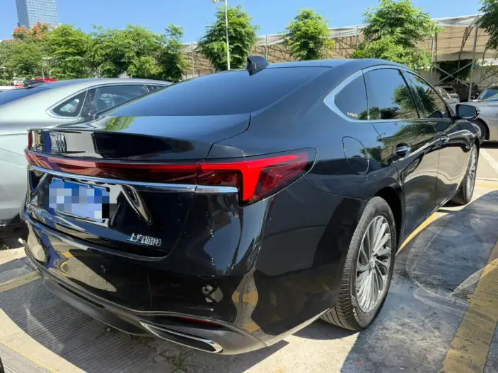 Buick LaCrosse 2023 Model 28T Automatic Yue Zun Edition – фото 3