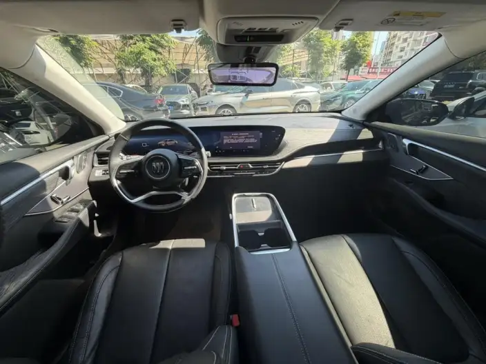Buick LaCrosse 2023 Model 28T Automatic Yue Zun Edition – фото 6