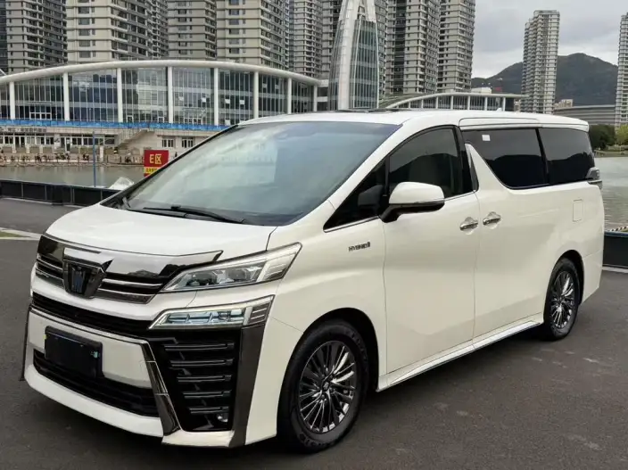 Vellfire 2021 Model Toyota Crown Hybrid 2.5L HV Supreme Edition – фото 1