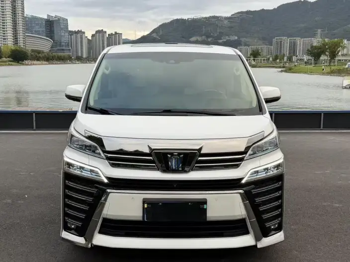 Vellfire 2021 Model Toyota Crown Hybrid 2.5L HV Supreme Edition – фото 2