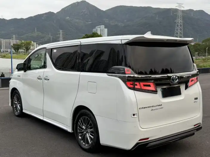 Vellfire 2021 Model Toyota Crown Hybrid 2.5L HV Supreme Edition – фото 4