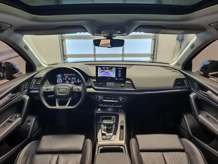 Audi Q5L 2022 Model 45T Luxury Dynamic Model – фото 6