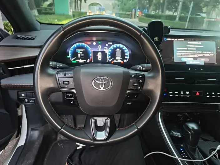 Toyota Avalon 2024 Model Intelligent Hybrid 2.0L E-CVT Deluxe Edition – фото 7