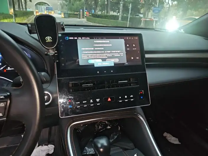 Toyota Avalon 2024 Model Intelligent Hybrid 2.0L E-CVT Deluxe Edition – фото 8